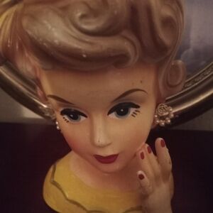 *Camilla and pearl stud earrings